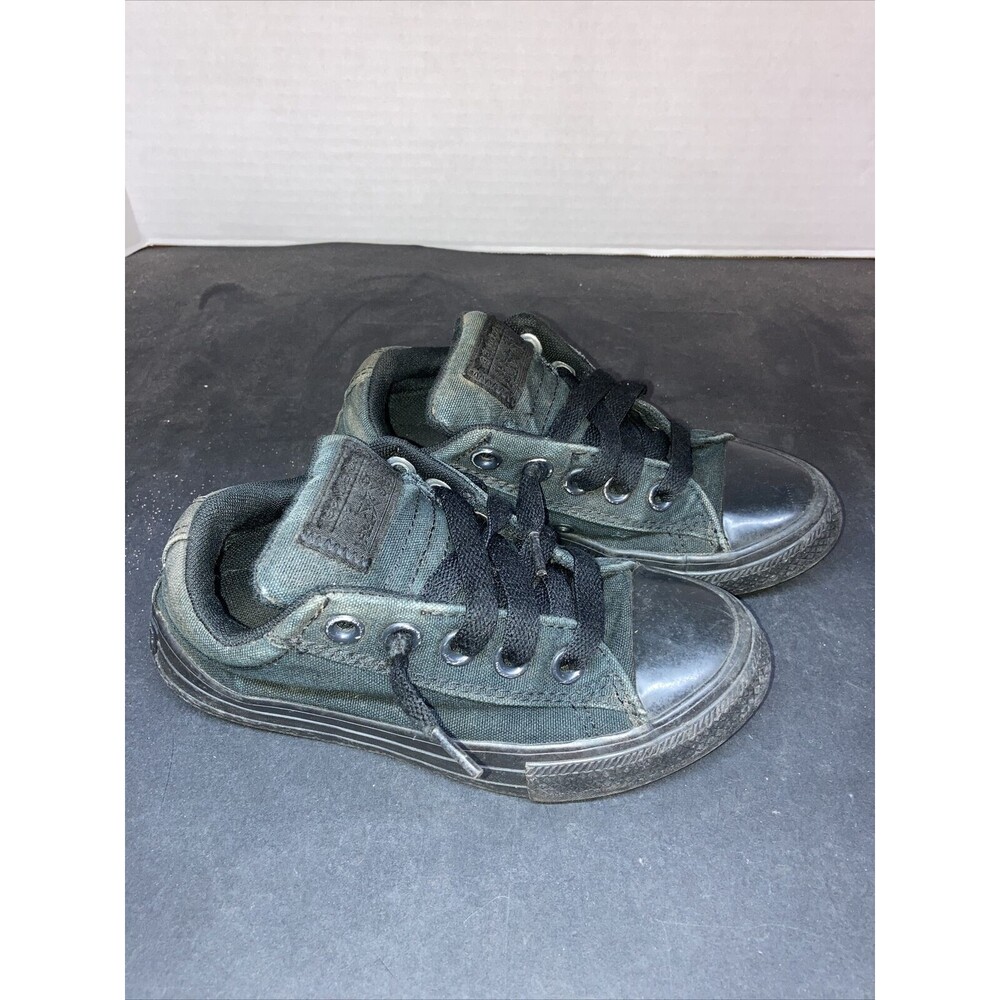 Converse All Star Youth Size 12 Sneakers Black